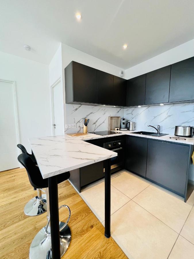 Nb Arrows Appartement De Standing En Hyper Centre Chartres Exterior foto
